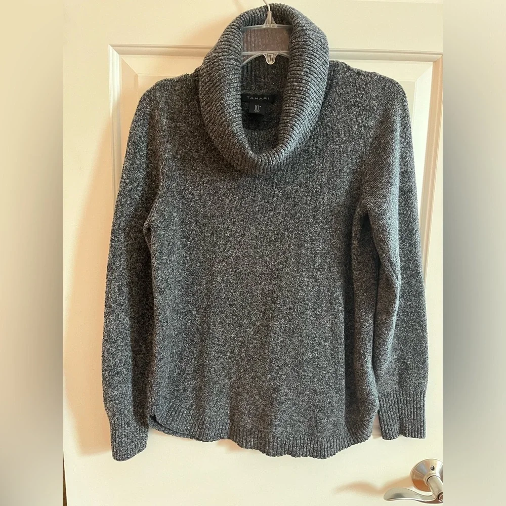 Tahari cowlneck long sleeve sweater